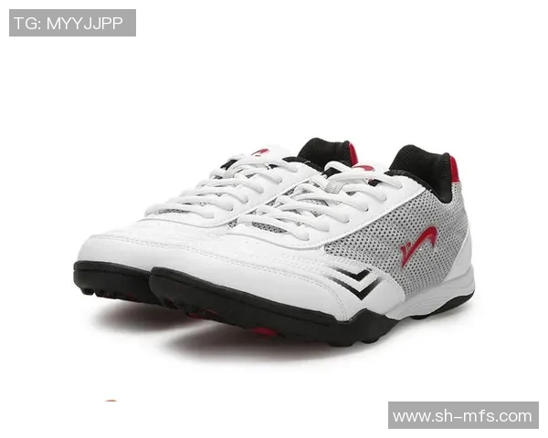 贵人鸟足球鞋助力球场表现提升让每一次奔跑都充满力量与激情 贵人鸟足球鞋助力球场表现提升让每一次奔跑都充满力量与激情