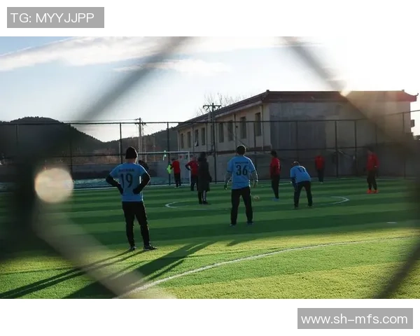 足球怎么这样球场上的意外与惊喜让我们重新审视这项运动的魅力与挑战 足球怎么这样球场上的意外与惊喜让我们重新审视这项运动的魅力与挑战